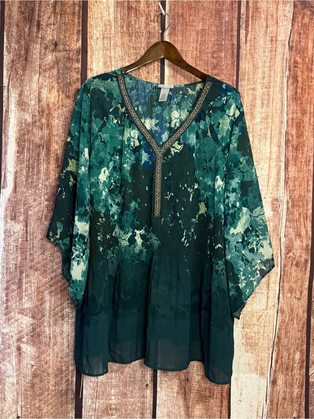 Catherines v neck  Floral V-Neck Pleated Tunic